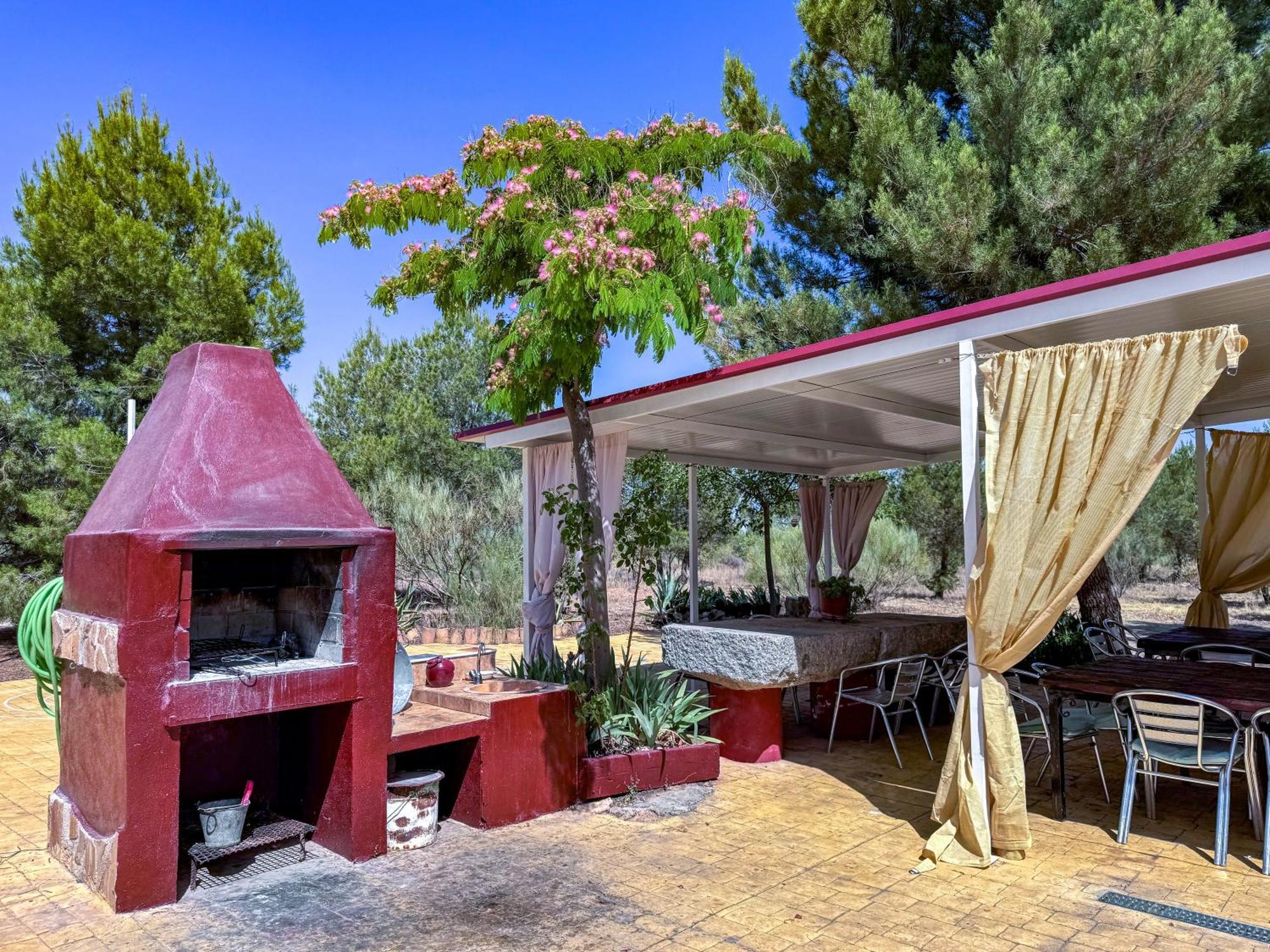 Gasthaus Cortijo Rural Bacares Freila Exterior foto