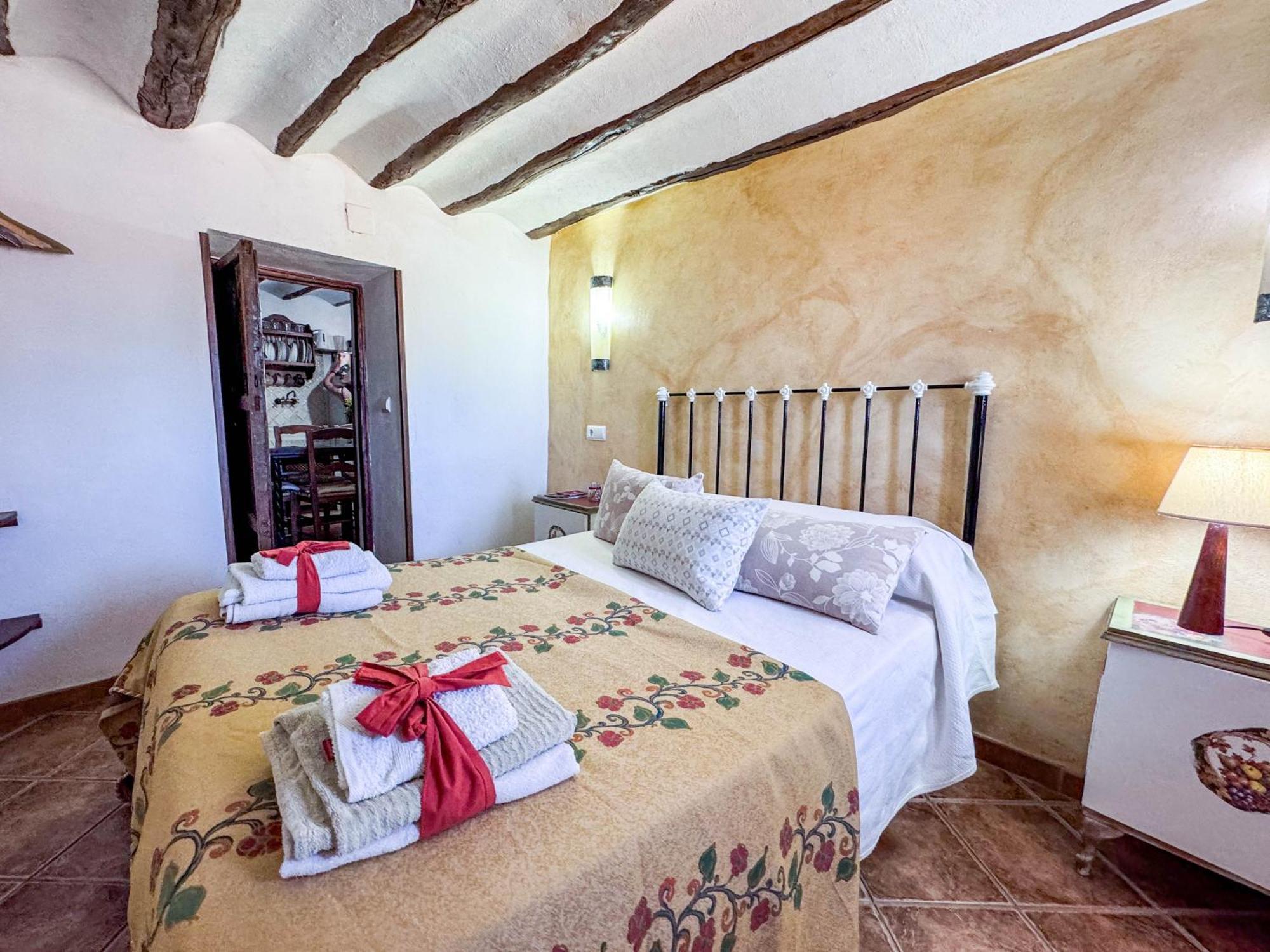 Gasthaus Cortijo Rural Bacares Freila Exterior foto