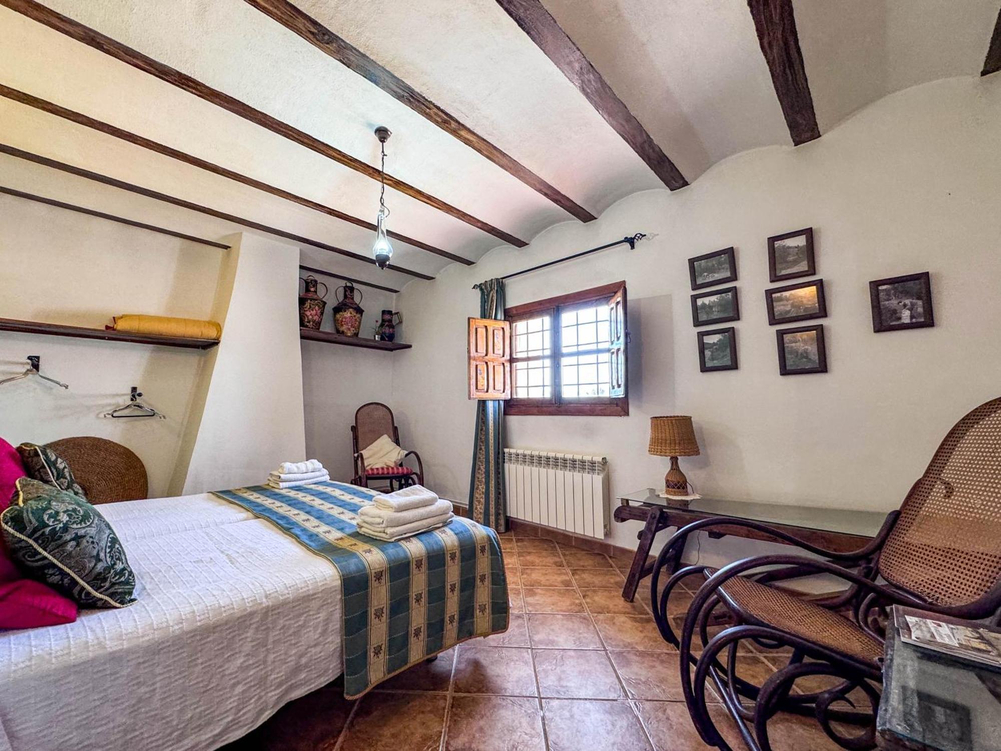 Gasthaus Cortijo Rural Bacares Freila Exterior foto
